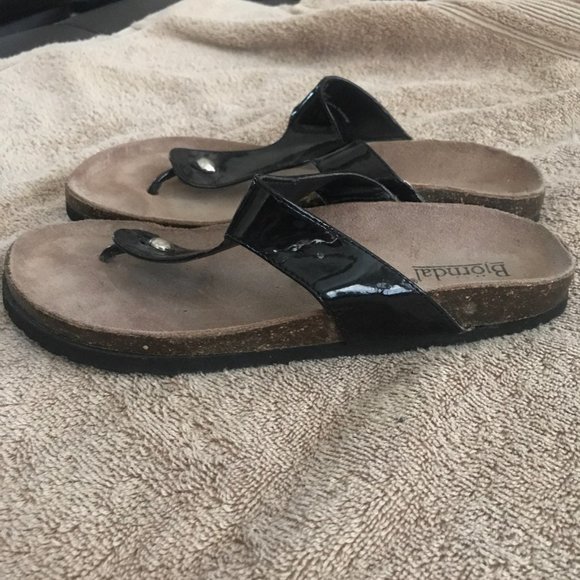 Size 9 black patten leather bjorndal sandals. - Picture 5 of 5